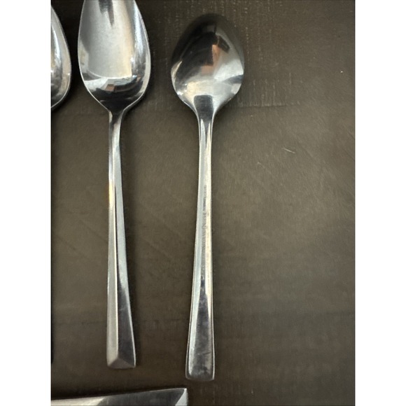 Reed and Barton Stainless Taos Korea Glossy Teaspoons Set Of 11 - Picture 4 of 7
